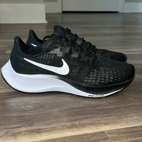 Nike Shoes - Nike Zoom Pegasus 37